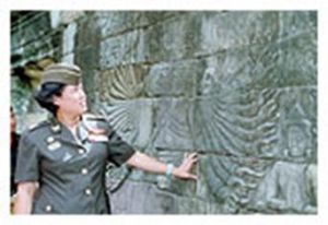 Princess Sirindhorn at Banteay Chhmar