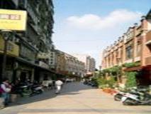 One of the ceramics shops streets in Yingge